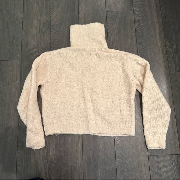 Aritzia Wilfred free gwyneth sweater - Picture 2 of 5